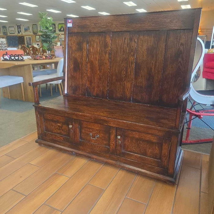 BENCH BTK
