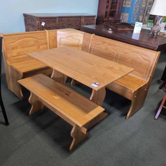 BREAKFAST NOOK LSH