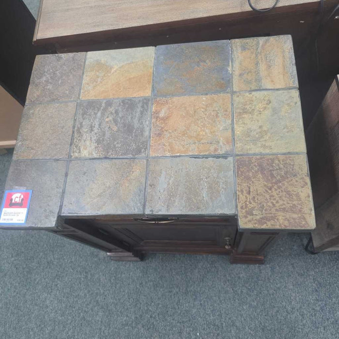 BASSETT NIGHTSTAND TB
