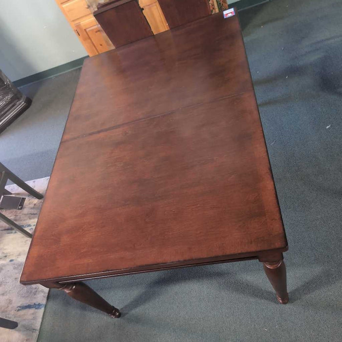 TABLE WITH 2 LEAVES LSH