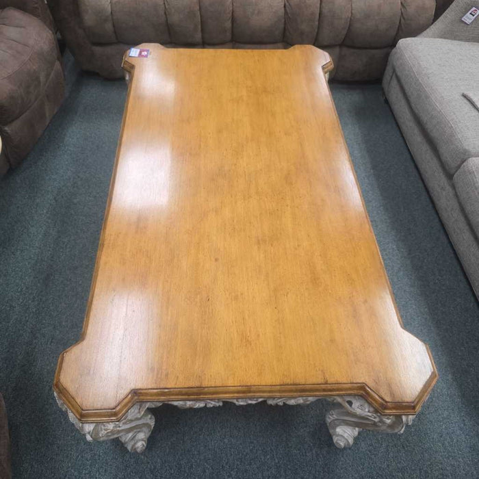 COFFEE TABLE BTK