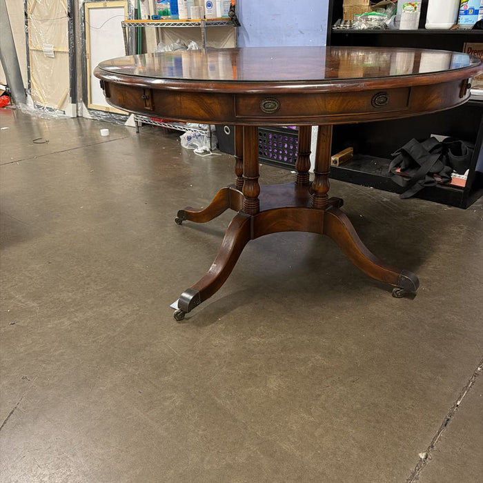 ROUND TABLE WITH 4 LEAVES ATH