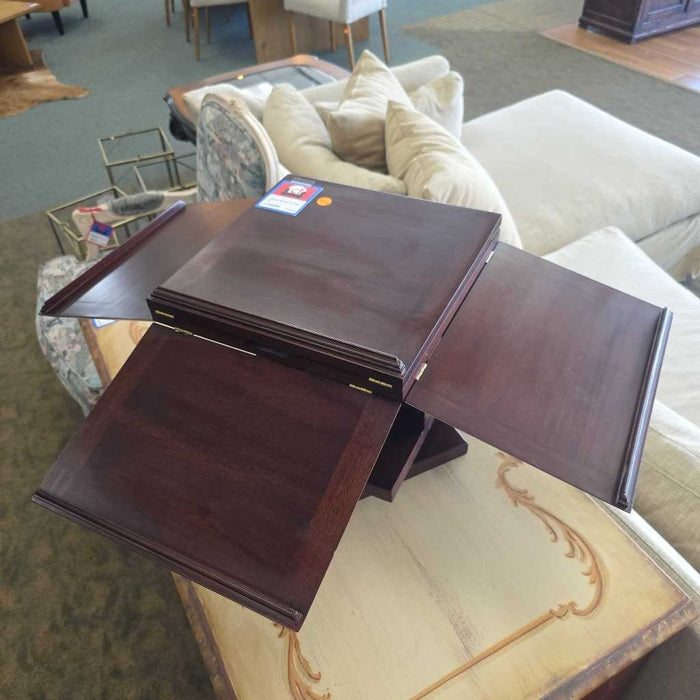 BOOK STAND MI