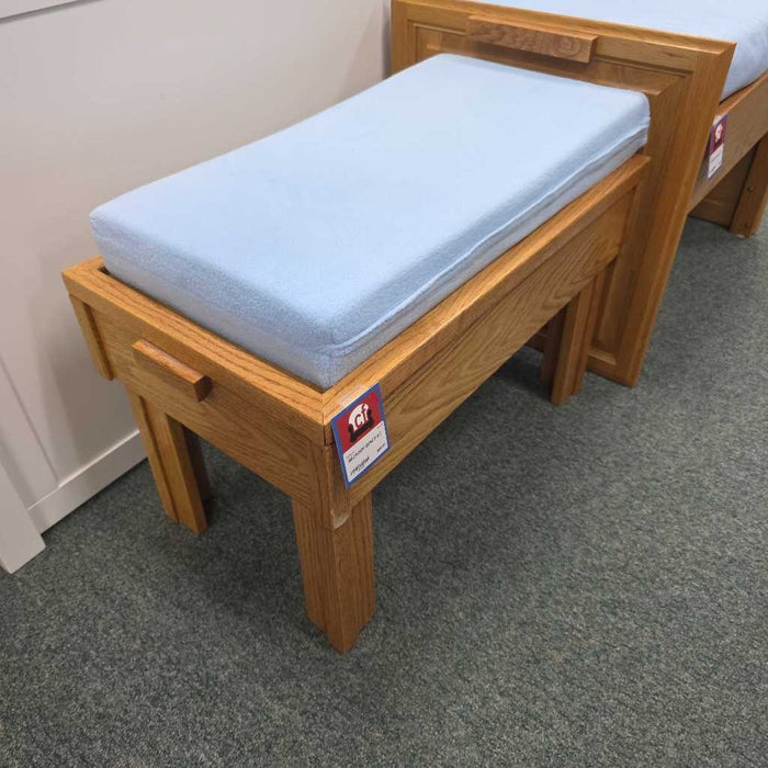 BENCH AT