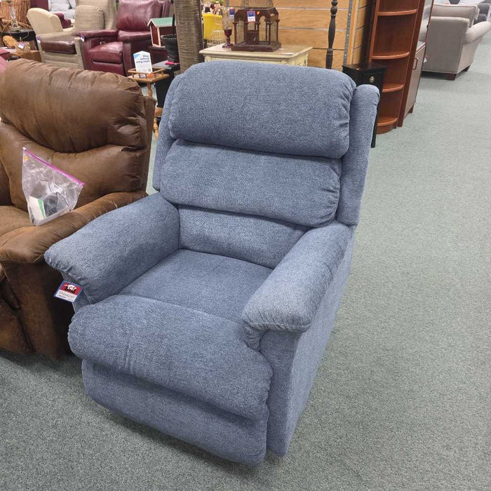 LAZBOY LIFT RECLINER ALK