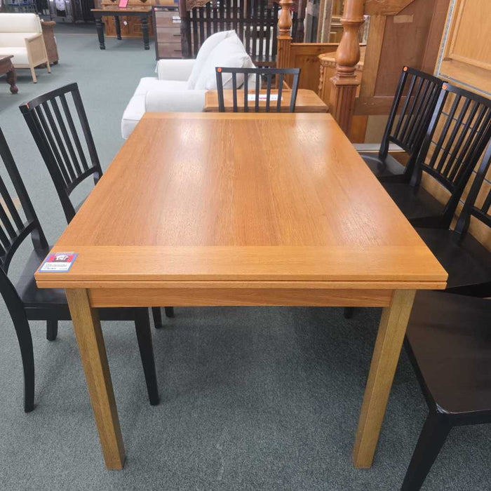 TABLE WITH 2 EXTENSIONS BTK