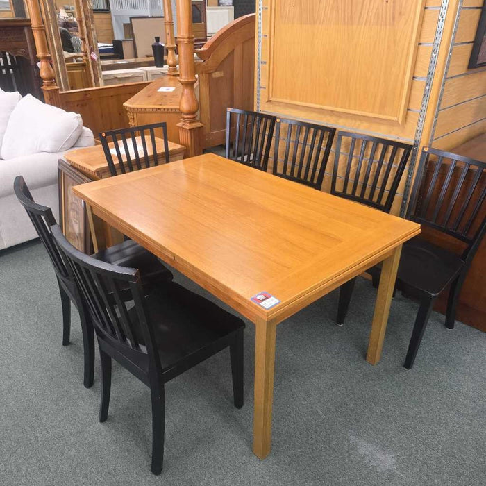 TABLE WITH 2 EXTENSIONS BTK