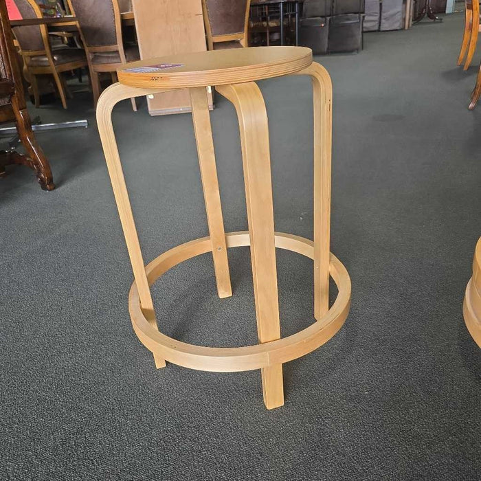 SET OF 4 STOOLS BAH