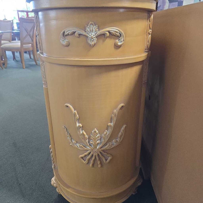WINE CABINET BST