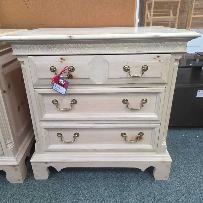 NIGHTSTAND KL