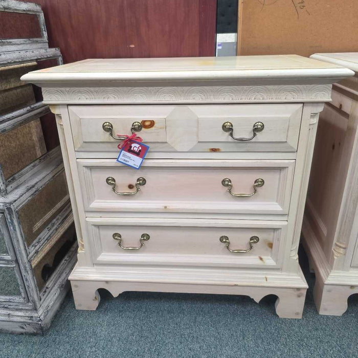 NIGHTSTAND KL