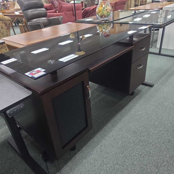 DESK BTK