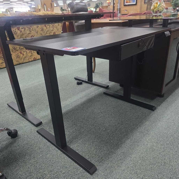 ADJUSTABLE DESK MI