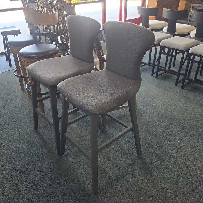 SET OF 2 STOOLS BHC