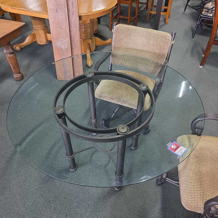 TABLE WITH 4 CHAIRS ALK