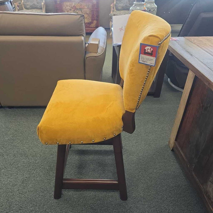 OMNIA RANGO ARMLESS STOOL CTT