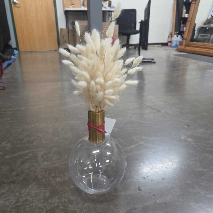 GLASS VASE WITH SILK BT