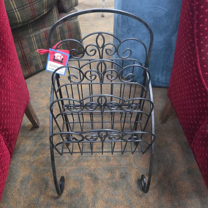 MAGAZINE RACK BA