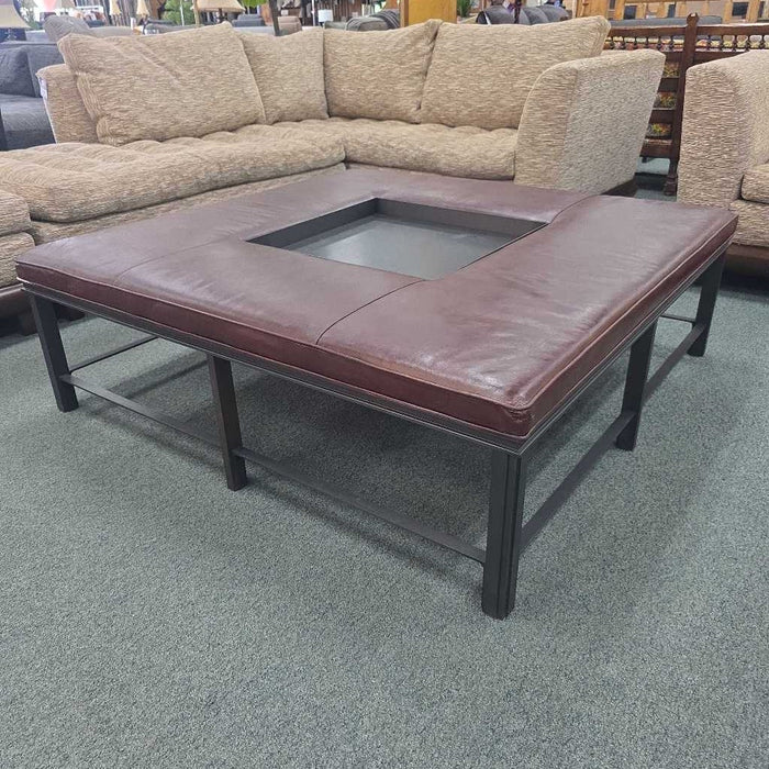 COFFEE TABLE BTK