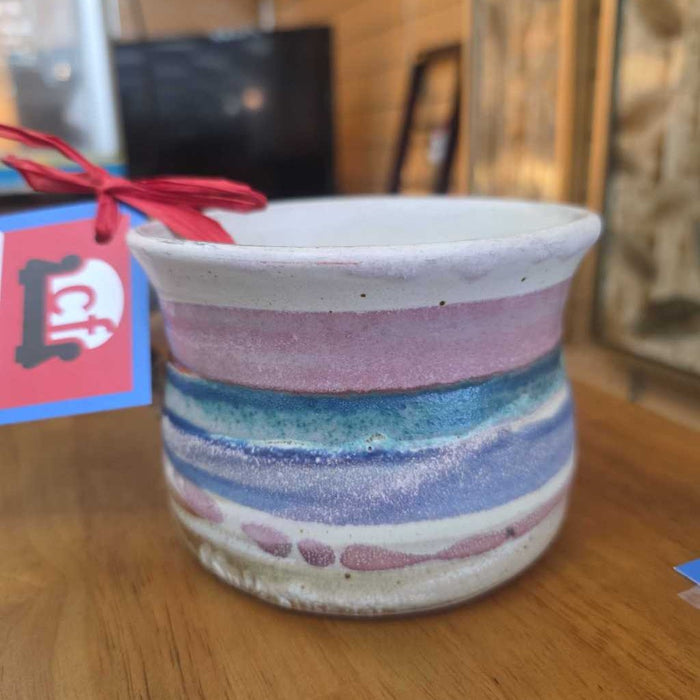 SIGNED ABSTRACT MUG DECOR