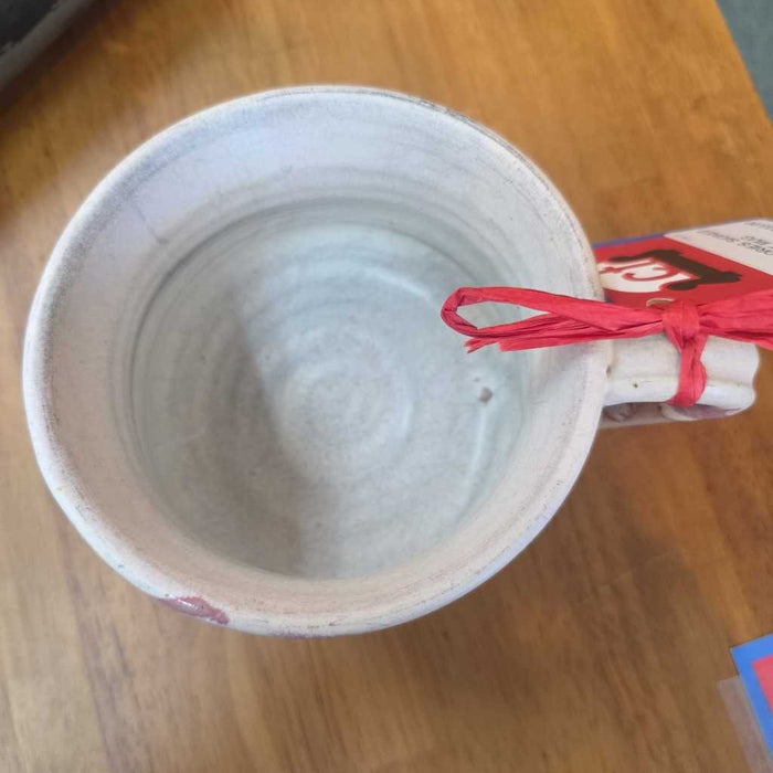 SIGNED ABSTRACT MUG DECOR