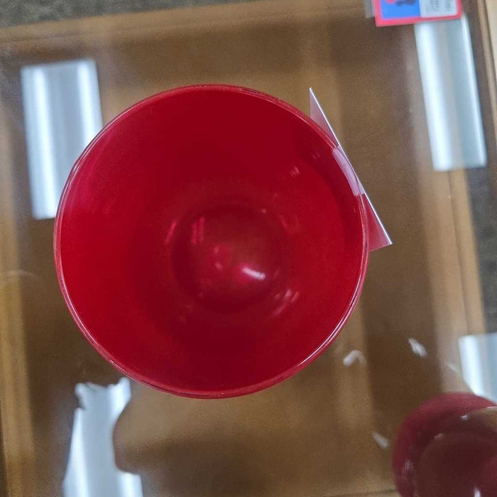 RED VASE DECOR
