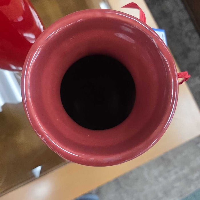 RED VASE DECOR