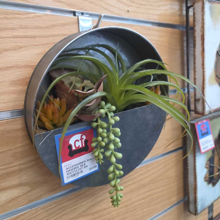 WALL HANGING SILK SUCCULENT