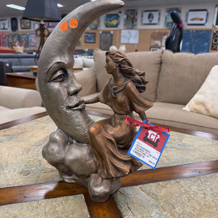 TALKING TO THE MOON SCULPTURE AT