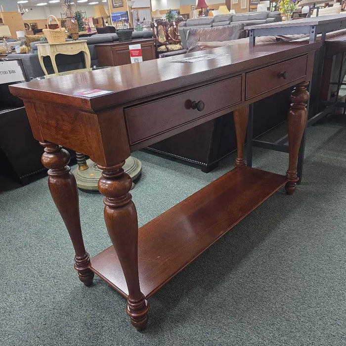 BASSETT ENTRY TABLE BTK