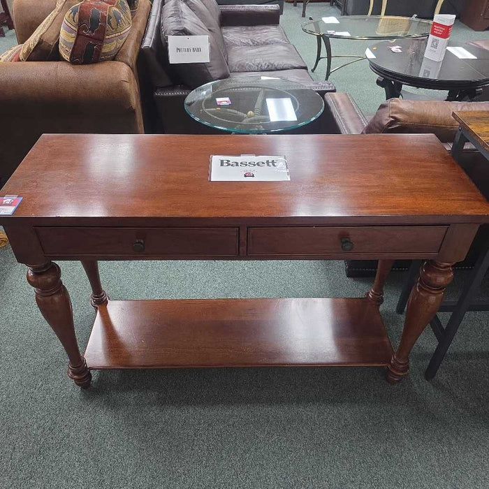BASSETT ENTRY TABLE BTK