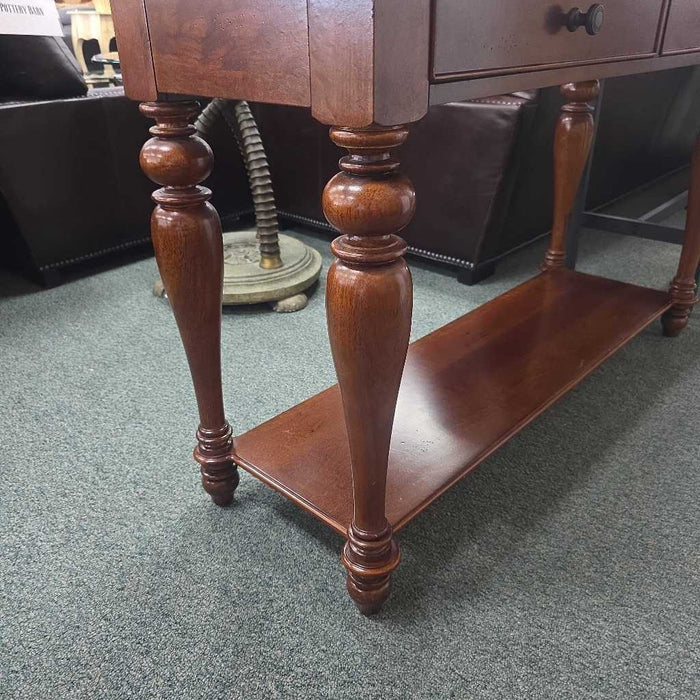 BASSETT ENTRY TABLE BTK