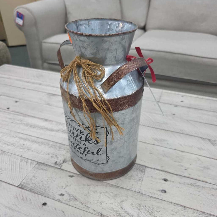 METAL JUG BA