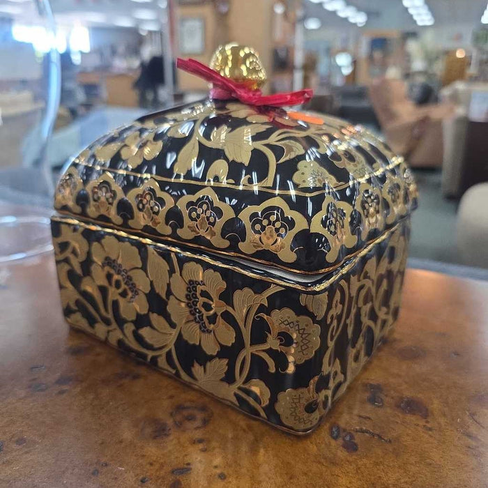 JEWELRY BOX LS
