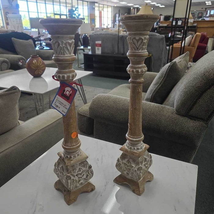 SET OF 2 CANDLE HOLDERS BA