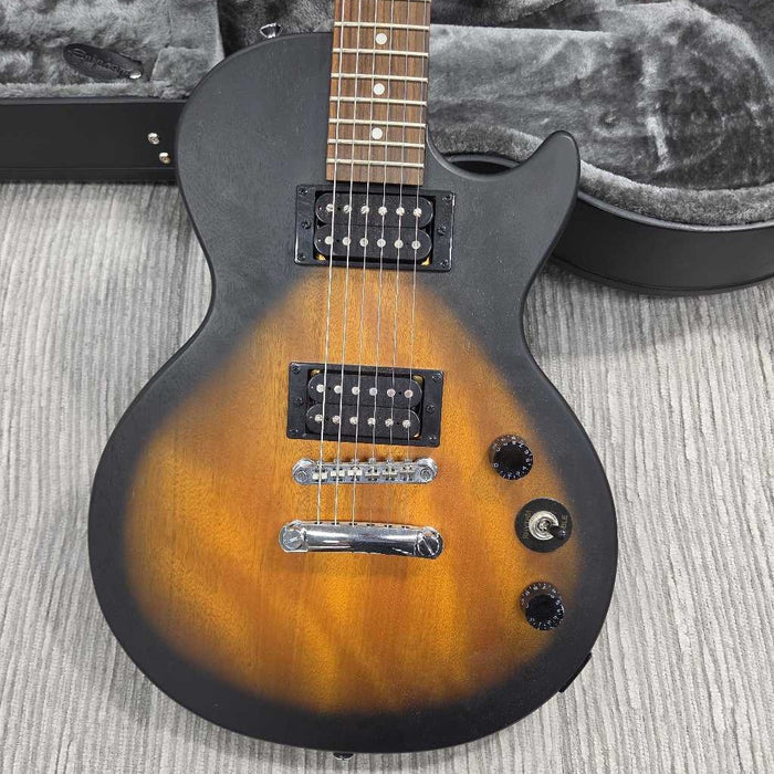 GUITAR WITH CASE LHH