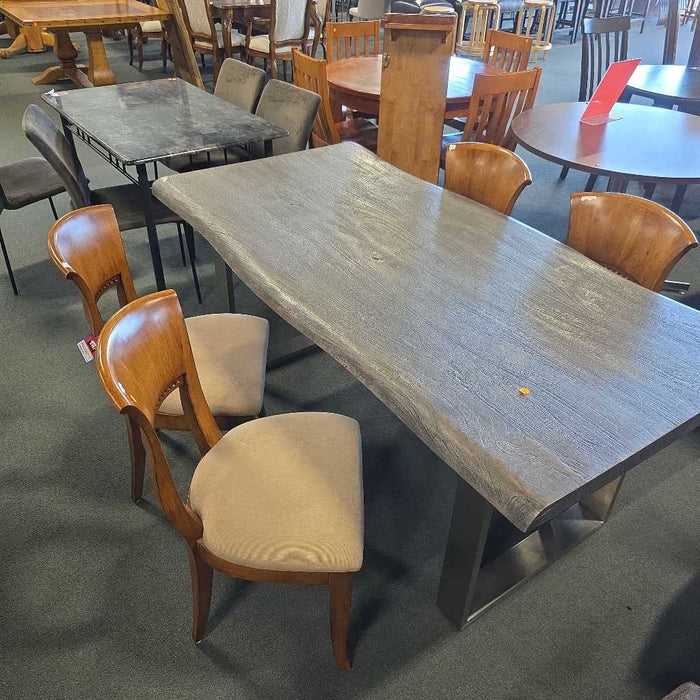 SET OF 4 CHAIRS BKS