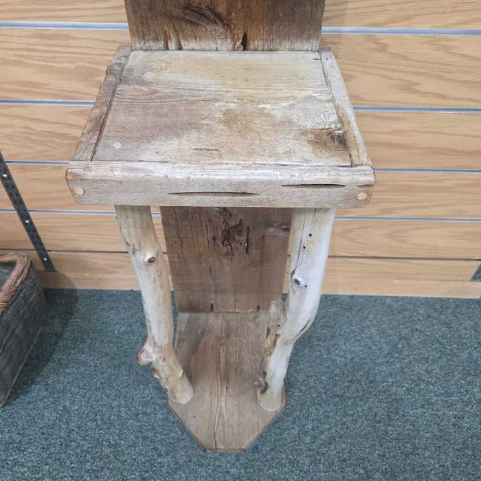 RUSTIC ENTRY TABLE AT