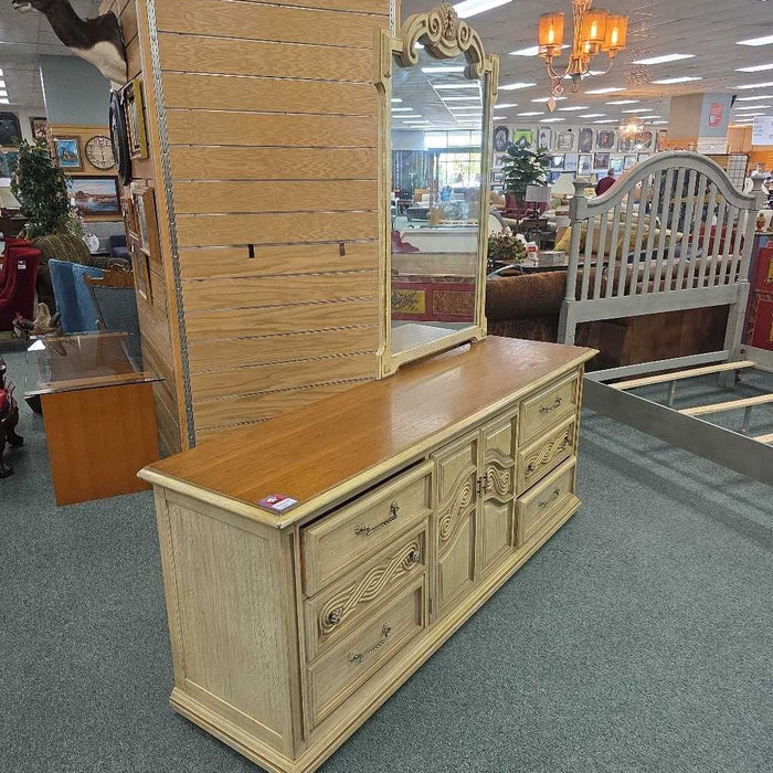 DRESSER WITH MIRROR BAH