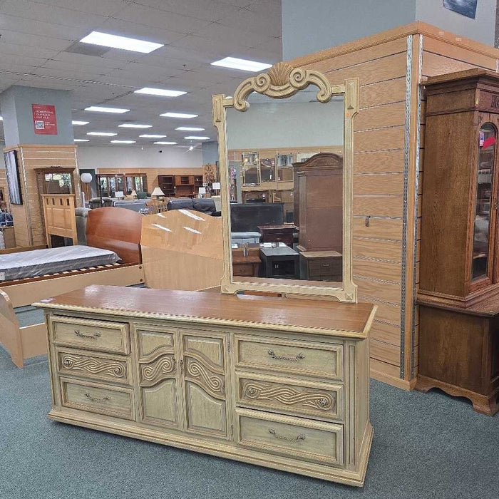 DRESSER WITH MIRROR BAH