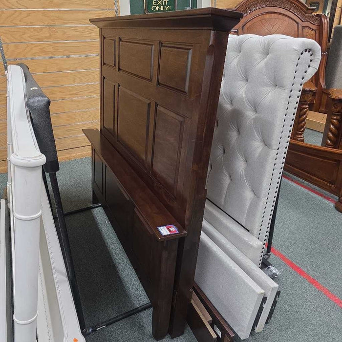 QUEEN BED LSH