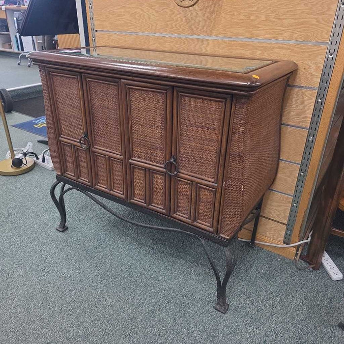 ENTRY CABINET BST