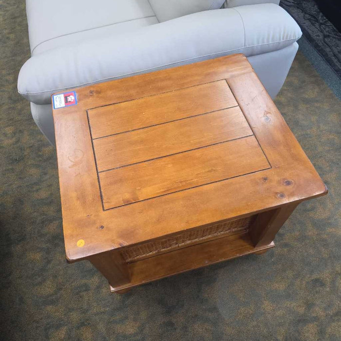 END TABLE WITH BASKET KL