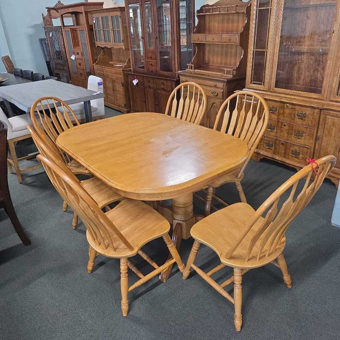 TABLE 6 CHAIRS 1 LEAF LSH