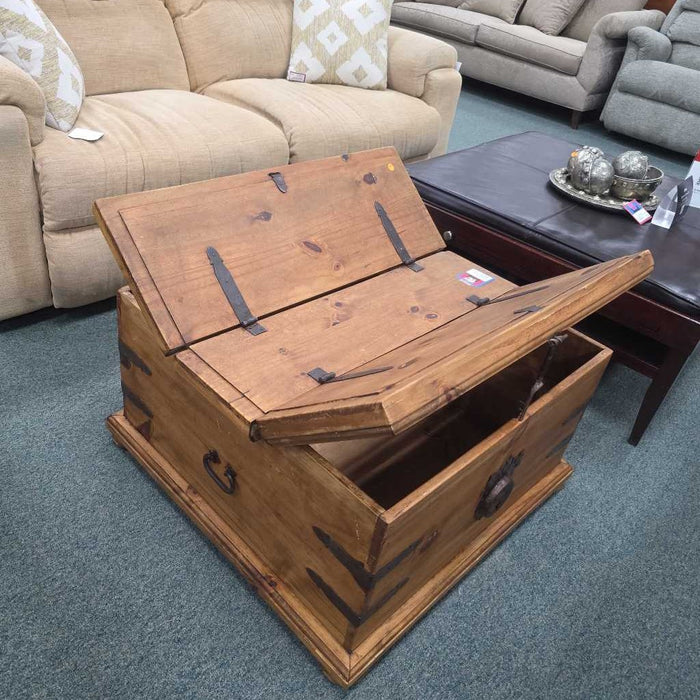 STORAGE COFFEE TABLE BAH