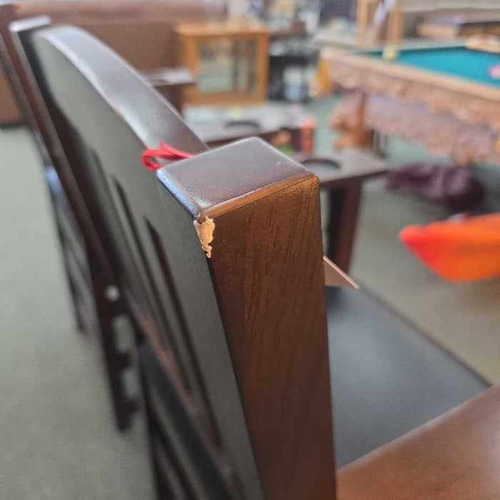 CENTENNIAL PLAYER'S CHAIR ATH