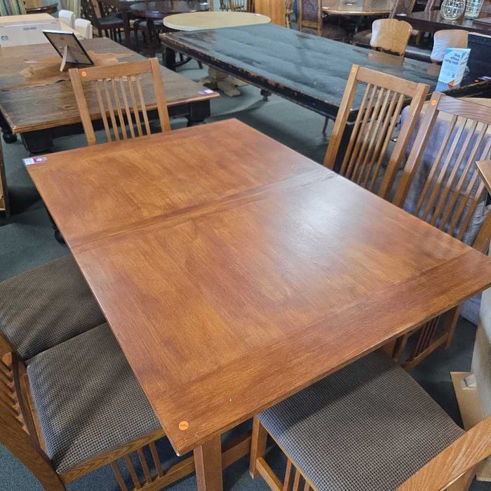 TABLE WITH 6 CHAIRS AND 1 LEAF ATH
