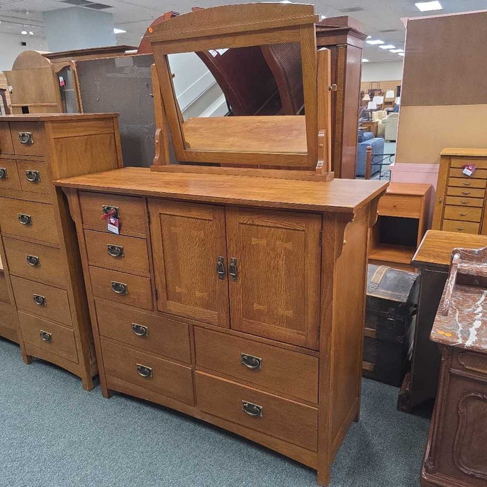 BASSETT GENTLEMANS CHEST LSH