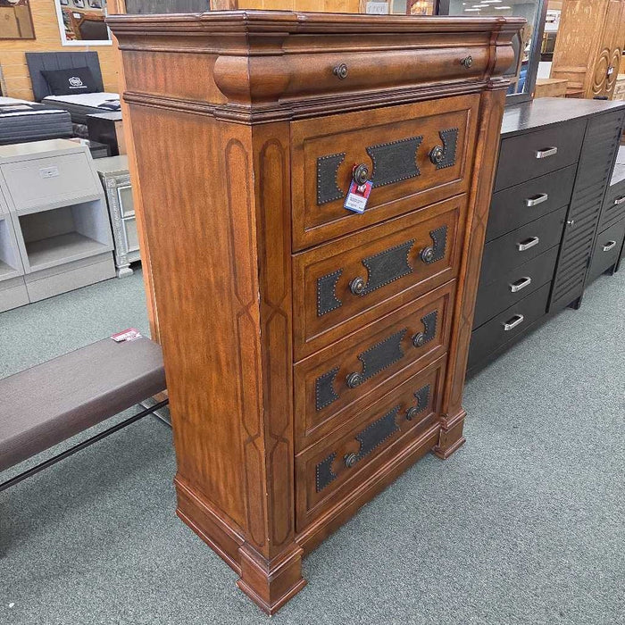 TALLBOY DRESSER LAC