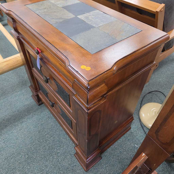 NIGHTSTAND MI